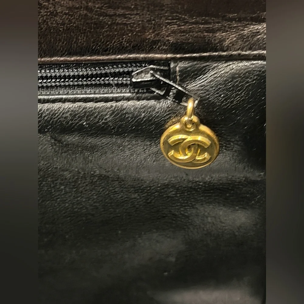 Chanel Timeless Grand Shopping Tote - Picture 14 of 16